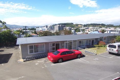 Photo of property in 327 Adelaide Road, Newtown, Wellington, 6021