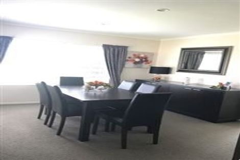 Photo of property in 6 Newbliss Crescent, East Tamaki Heights, Auckland, 2016