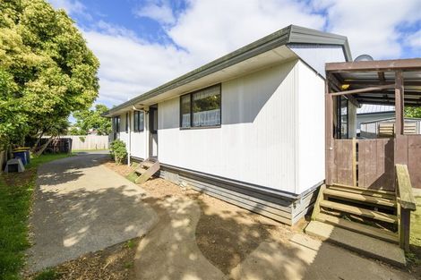 Photo of property in 12 Cameron Place, Ranui, Auckland, 0612