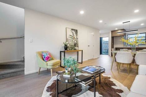 Photo of property in 6/36 Edmonton Road, Henderson, Auckland, 0612