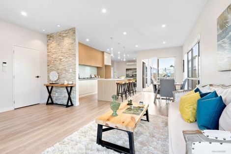 Photo of property in 16 Toanui Road, Hobsonville, Auckland, 0616