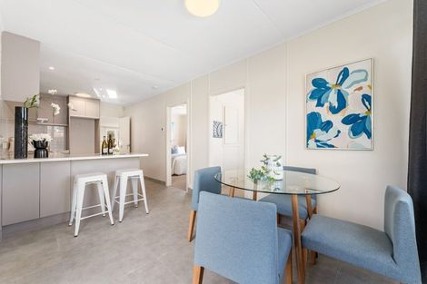 Photo of property in 9 Bay Street, Red Beach, 0932