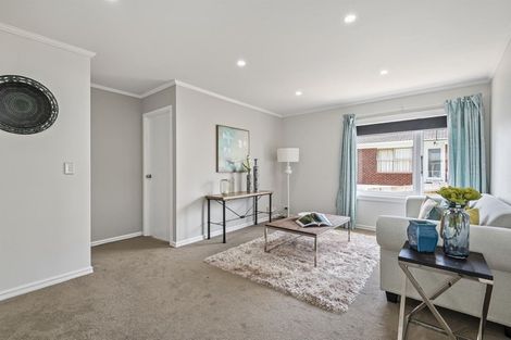 Photo of property in 1/23 Quebec Road, Milford, Auckland, 0620