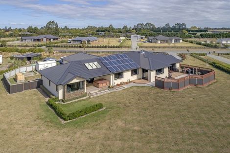 Photo of property in 24 Landsborough Drive, Darfield, 7571