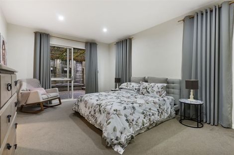 Photo of property in 180c Greenhithe Road, Greenhithe, Auckland, 0632