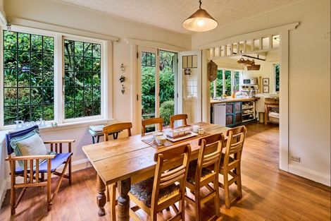Photo of property in 17 Tio Tio Road, Miramar, Wellington, 6022
