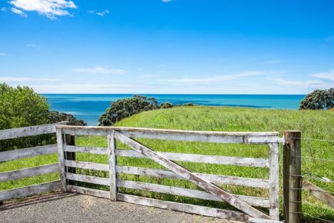 Photo of property in 665b State Highway 2 West, Pikowai, Matata, 3194