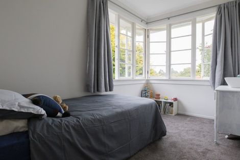 Photo of property in 193 Tukapa Street, Westown, New Plymouth, 4310