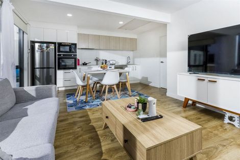 Photo of property in 122c Lancaster Road, Beach Haven, Auckland, 0626