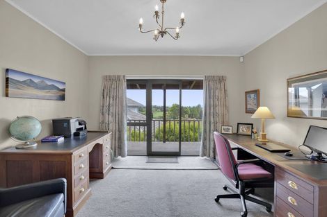 Photo of property in 135a Lake Crescent, Hamilton Lake, Hamilton, 3204
