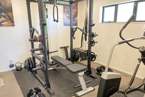 Photo of property in 11/104 Maupuia Road, Maupuia, Wellington, 6022