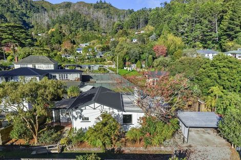 Photo of property in 48 Kamahi Street, Stokes Valley, Lower Hutt, 5019