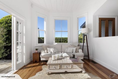 Photo of property in 1/86 Birkenhead Avenue, Birkenhead, Auckland, 0626