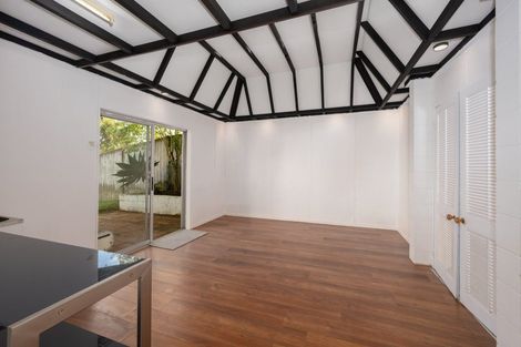 Photo of property in 59 Girrahween Drive, Totara Vale, Auckland, 0629