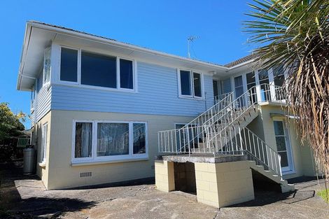 Photo of property in 3 Trinidad Road, Sunnynook, Auckland, 0620