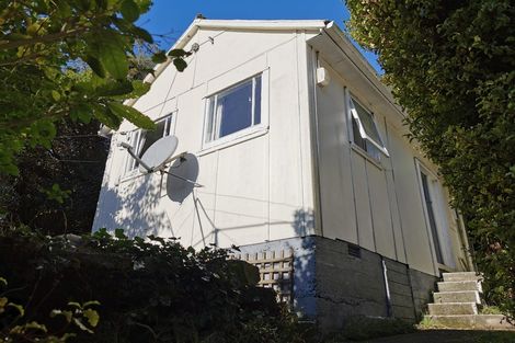 Photo of property in 88 Newlands Road, Newlands, Wellington, 6037