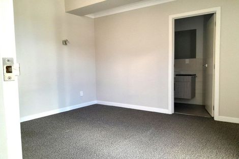 Photo of property in 8/5 Massey Avenue, Pukekohe, 2120