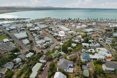 Photo of property in 5 Denholm Road, Hospital Hill, Napier, 4110