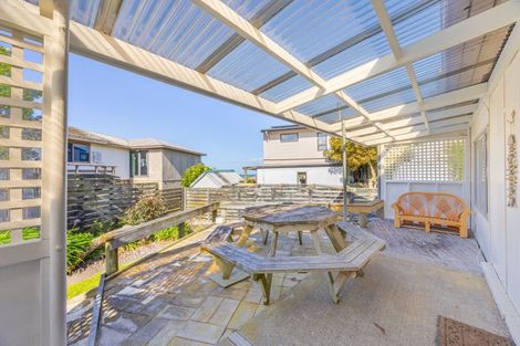 Photo of property in 9 Ohinemuhu Road, Porangahau, 4293
