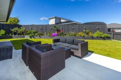 Photo of property in 5 Poulson Grove, Trentham, Upper Hutt, 5018