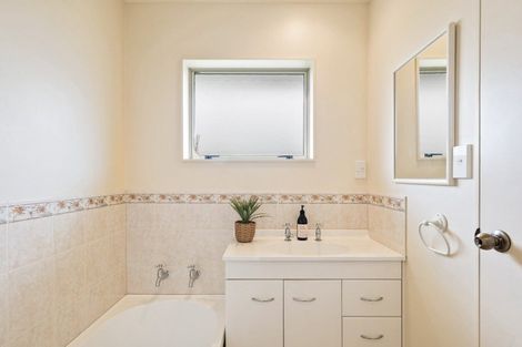 Photo of property in 1b Hannan Street, Levin, 5510