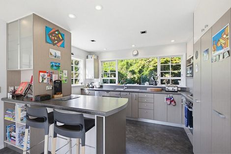 Photo of property in 4 Parklands Drive, Karori, Wellington, 6012