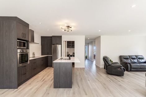 Photo of property in 36 Accolage Boulevard, Kumeu, 0810