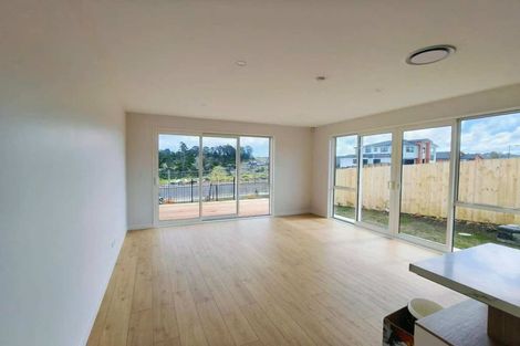 Photo of property in 22 Bela Vista Boulevard, Swanson, Auckland, 0614