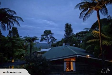 Photo of property in 426 Scenic Drive, Waiatarua, Auckland, 0612