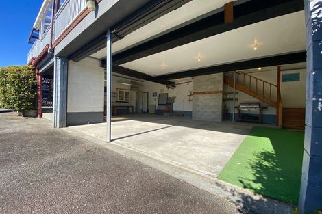 Photo of property in 10 Brownlee Drive, Moana, 7872