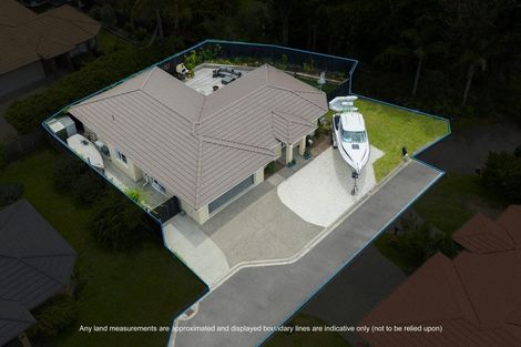 Photo of property in 6d Clearwater Cove, West Harbour, Auckland, 0618
