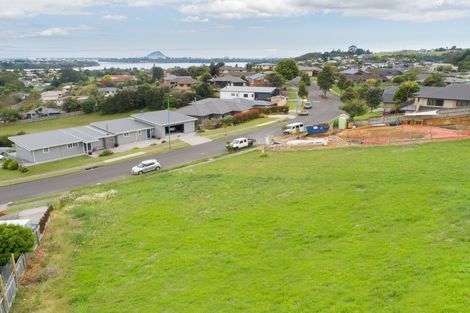 Photo of property in 81 Oteki Park Drive, Welcome Bay, Tauranga, 3112