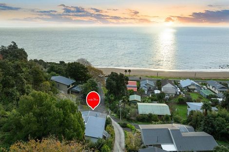 Photo of property in 11 Adams Road, Thornton Bay, Thames, 3575