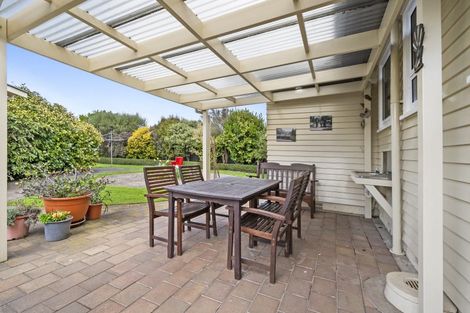 Photo of property in 11 Oxford Street, Marton, 4710