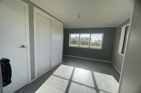 Photo of property in 72 Vista Road, Ohau, Levin, 5570