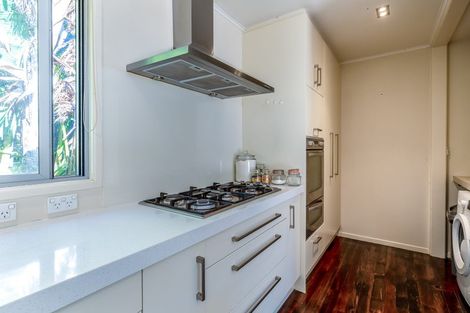 Photo of property in 4 Berne Place, Birkenhead, Auckland, 0626