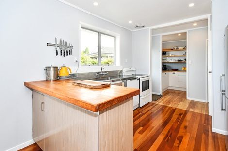 Photo of property in 19 Hazeldene Place, Opaheke, Papakura, 2113