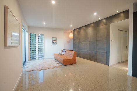 Photo of property in 9 Matipo Street, Wanaka, 9305