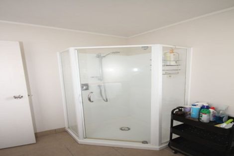 Photo of property in 625b Swanson Road, Swanson, Auckland, 0612