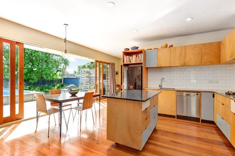 Photo of property in 7 Myrtle Street, Hamilton East, Hamilton, 3216