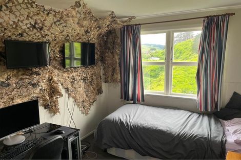 Photo of property in 34 Mark Avenue, Paparangi, Wellington, 6037