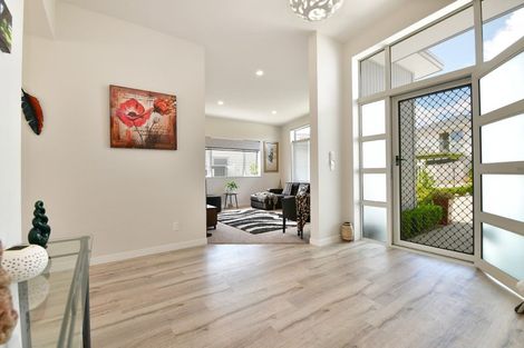 Photo of property in 19 Maka Terrace, Orewa, 0931