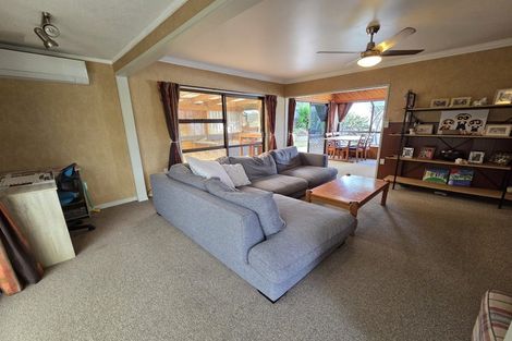 Photo of property in 43 Carr Street, Te Kamo, Whangarei, 0112