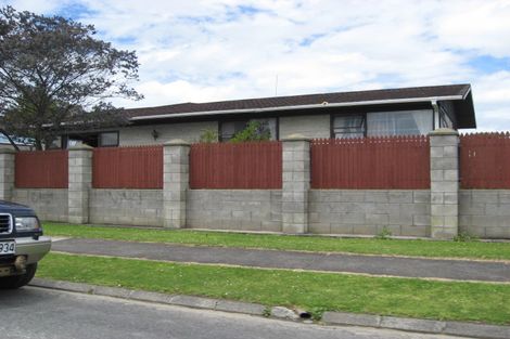 Photo of property in 7 Kemble Close, Mangere, Auckland, 2022