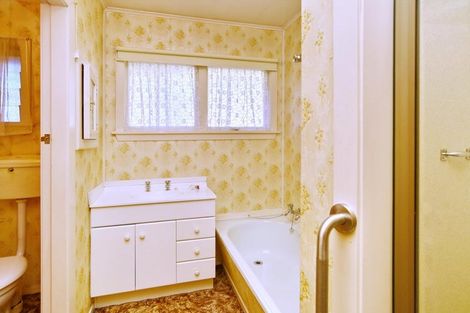 Photo of property in 4 Highsted Road, Bishopdale, Christchurch, 8053