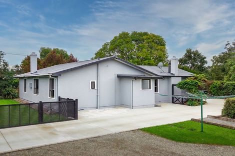 Photo of property in 87 Timaru Road, Waimate, 7924