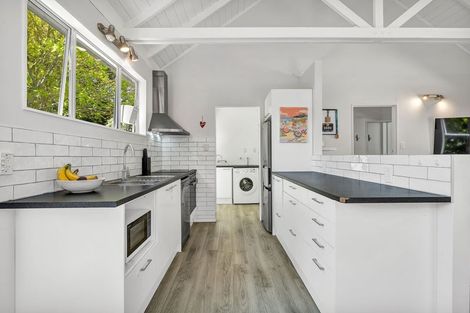 Photo of property in 28a Riversdale Drive, Merrilands, New Plymouth, 4312