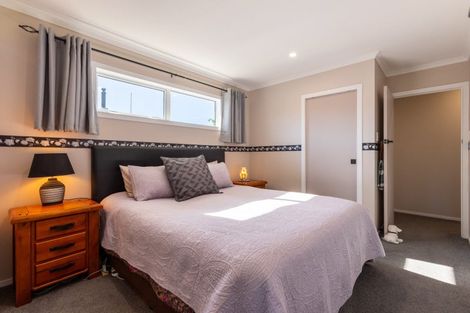 Photo of property in 63 Burgoyne Street, Woodville, 4920