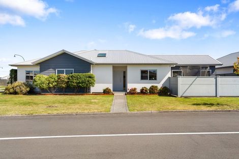 Photo of property in 34 Waimakariri Drive, Te Awa, Napier, 4110
