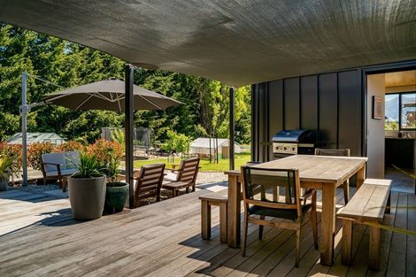 Photo of property in 19 Glenaray Crescent, Wanaka, 9305